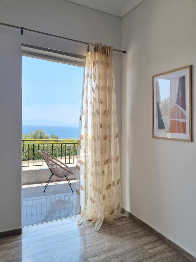 Almyros Aktis Seaview Apartment Kalamata Ngoại thất bức ảnh