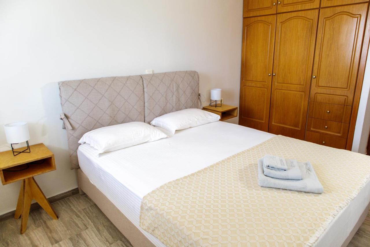 Almyros Aktis Seaview Apartment Kalamata Ngoại thất bức ảnh