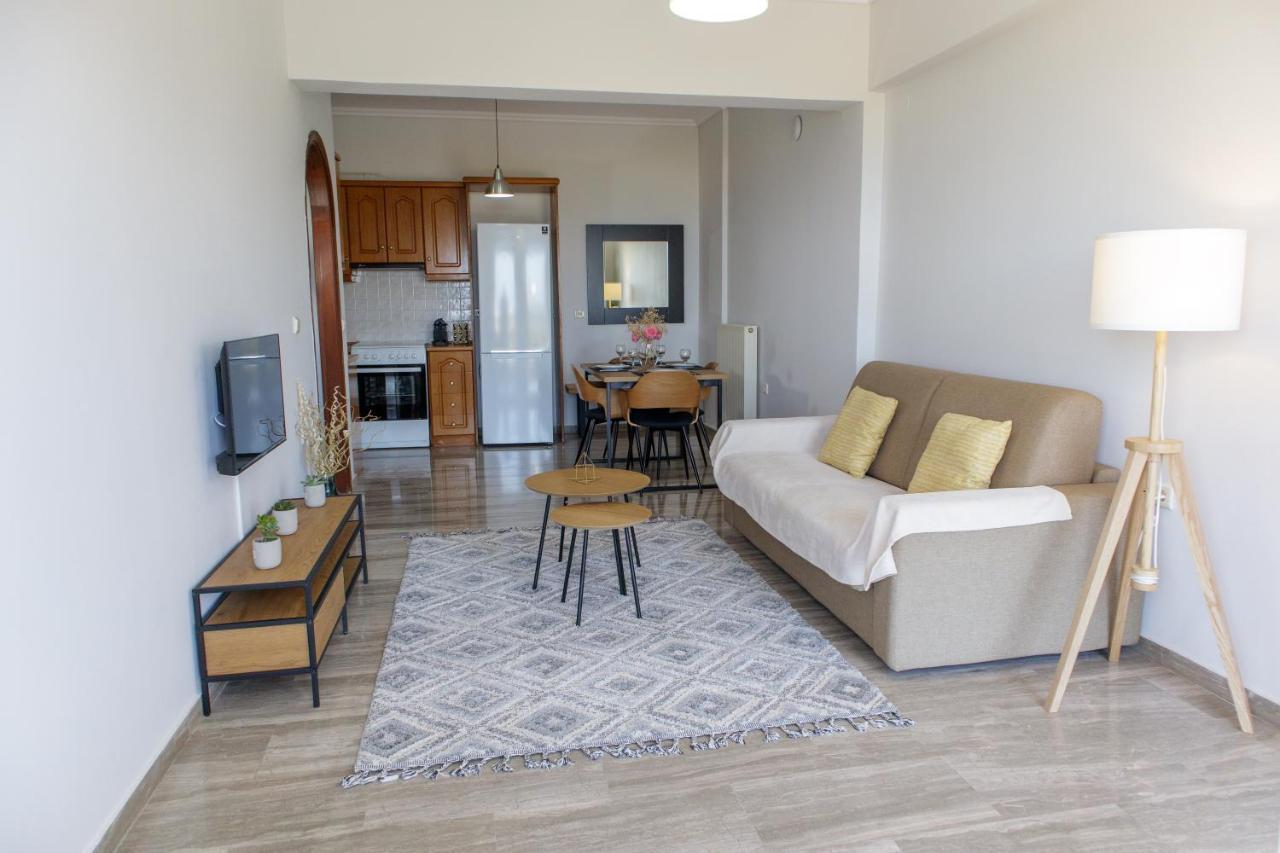 Almyros Aktis Seaview Apartment Kalamata Ngoại thất bức ảnh