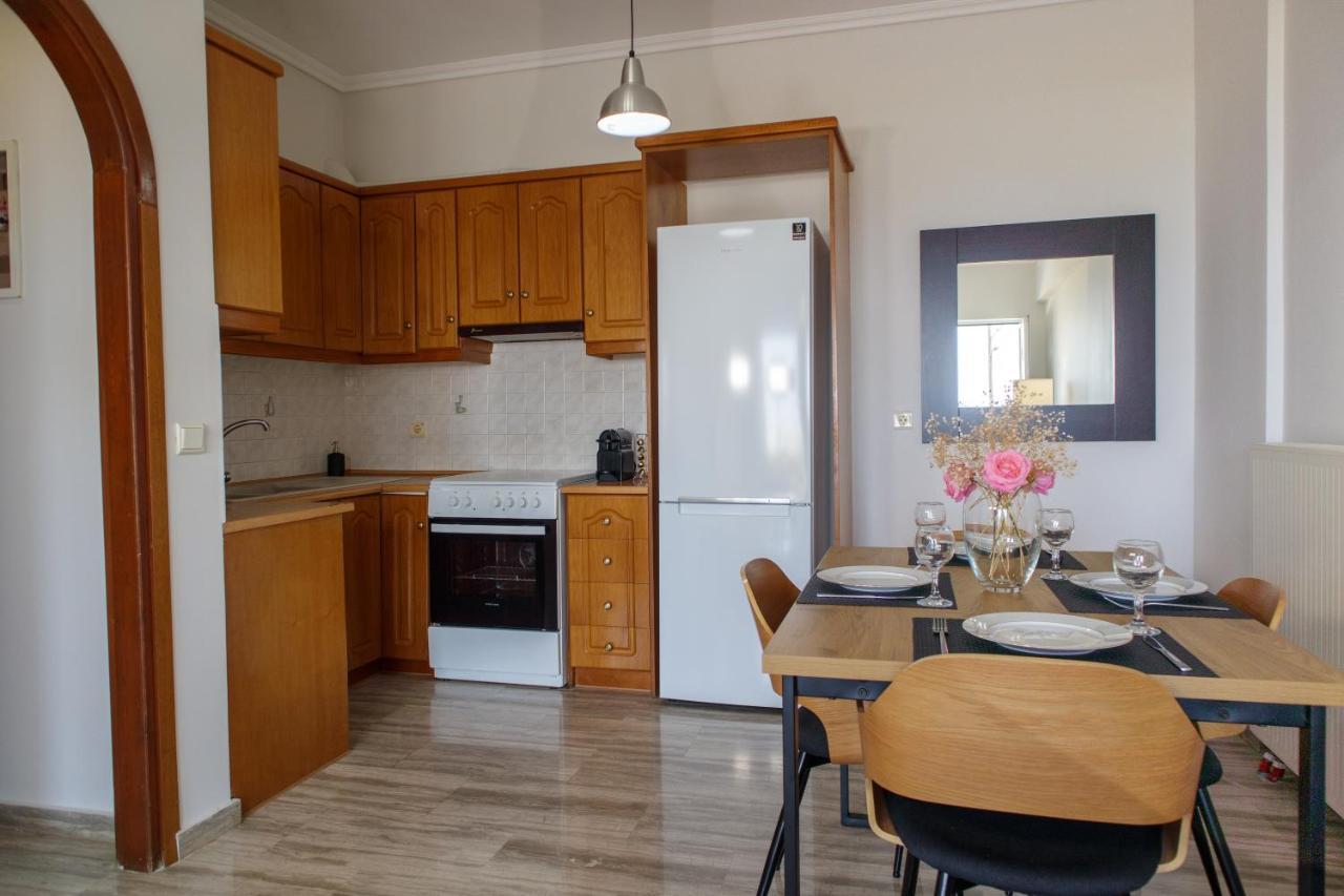 Almyros Aktis Seaview Apartment Kalamata Ngoại thất bức ảnh