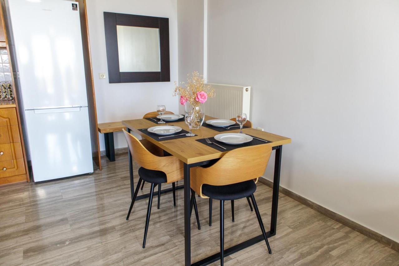 Almyros Aktis Seaview Apartment Kalamata Ngoại thất bức ảnh