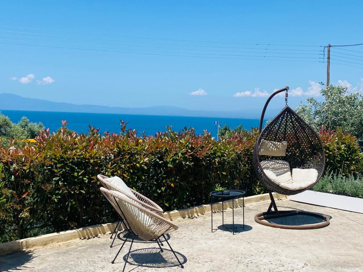 Almyros Aktis Seaview Apartment Kalamata Ngoại thất bức ảnh